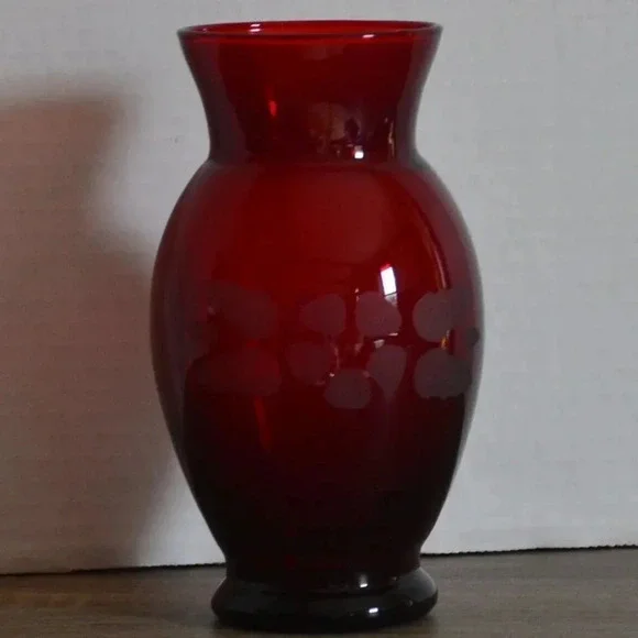 Ruby Red Glass Vase - Picture 1 of 5